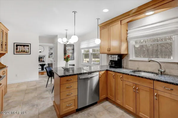$800,000 | 21 Prince William Road, Morganville, NJ 07751
