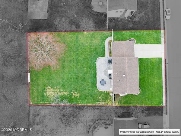 $800,000 | 21 Prince William Road, Morganville, NJ 07751