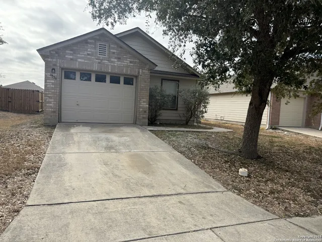 $1,475 | 8856 Staghorn, Converse, TX 78109