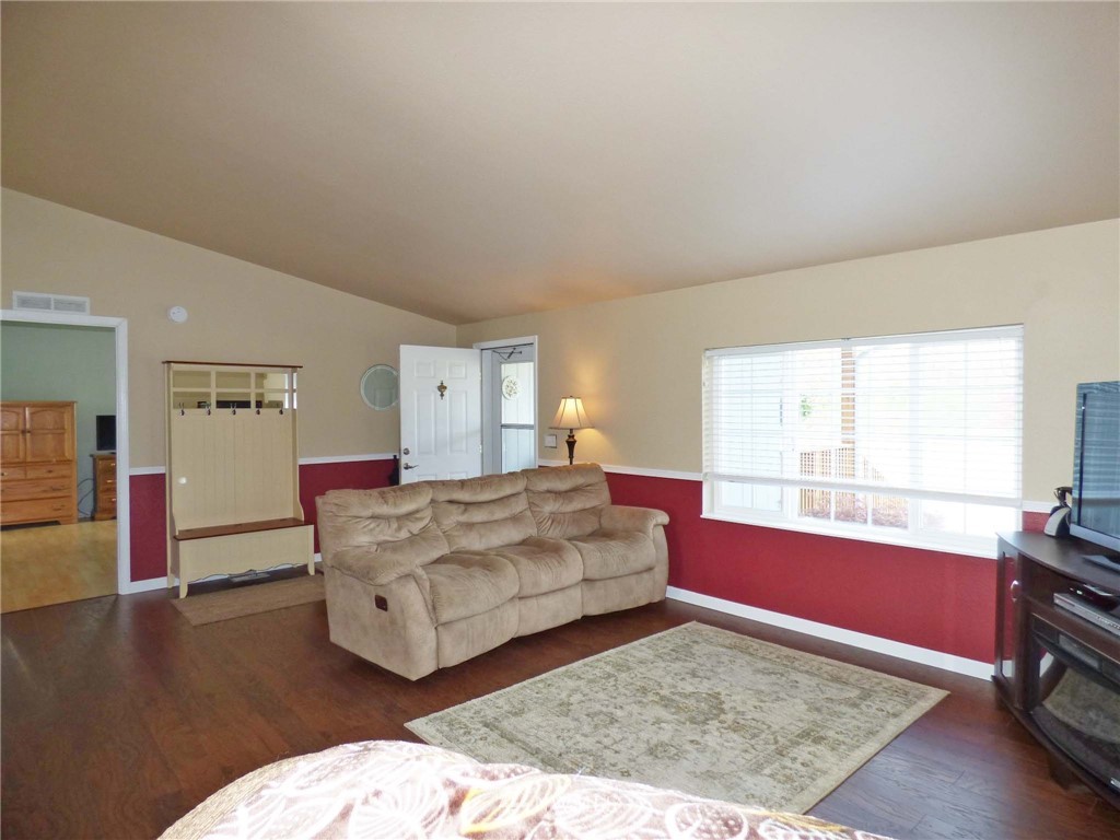 10724 School Land Road Southwest Rochester, WA 98579 - Photo 4 of 25