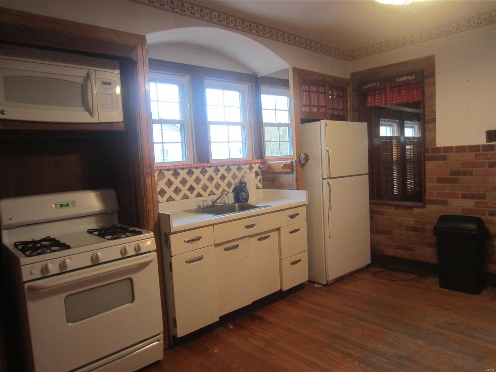 3838 Weber Road St. Louis, MO 63125 - Photo 2 of 22 Gallery Image 2