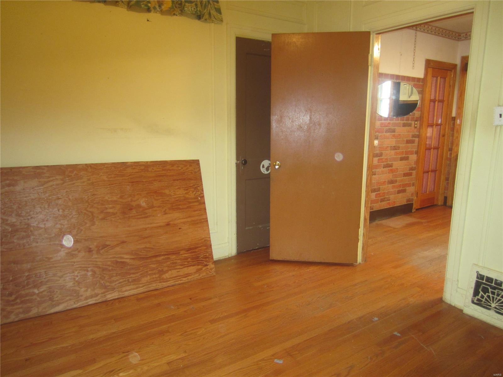 3838 Weber Road St. Louis, MO 63125 - Photo 10 of 22 Gallery Image 10