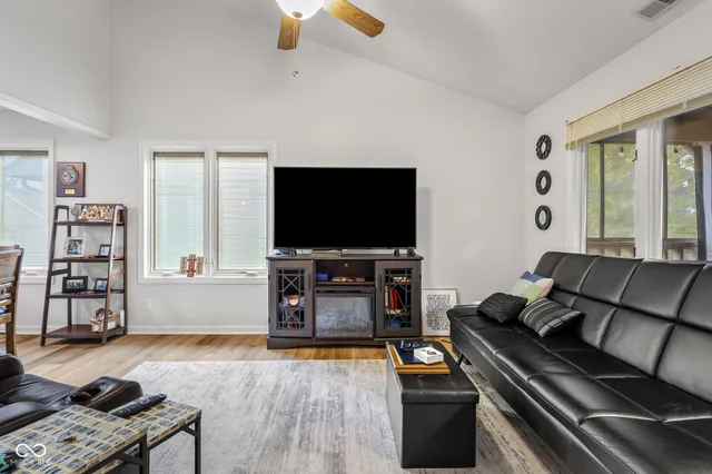 $229,000 | 280 West Main Street, Unit B8, Nashville, IN 47448