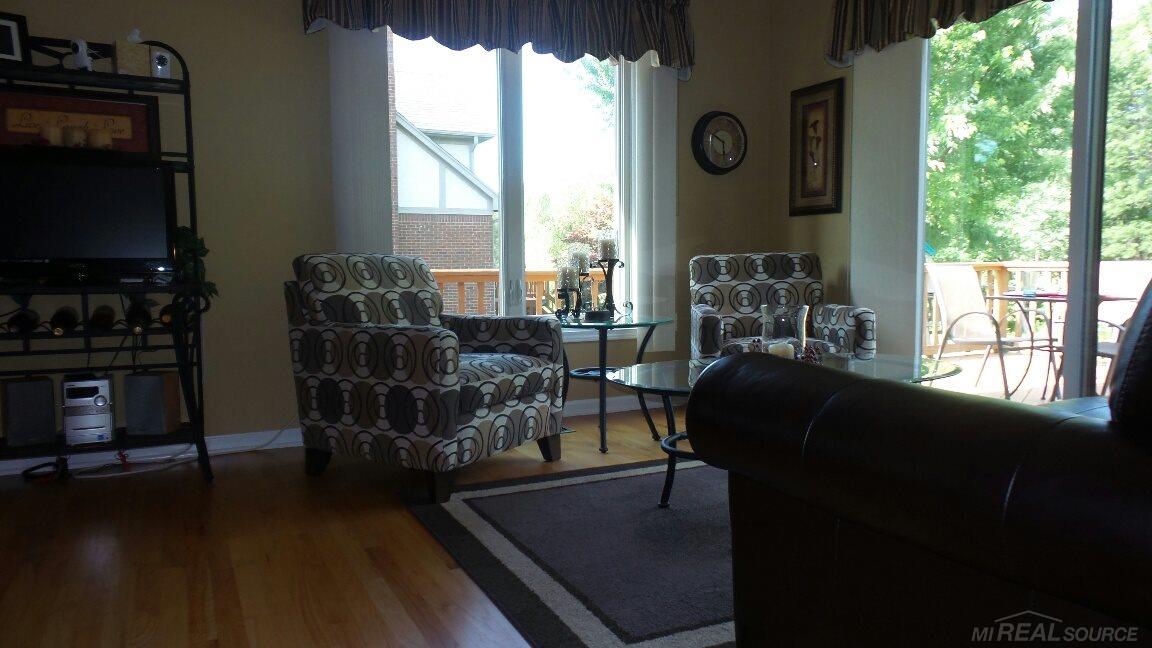 1201 Lakeview Drive Rochester Hills, MI 48306 - Photo 14 of 30