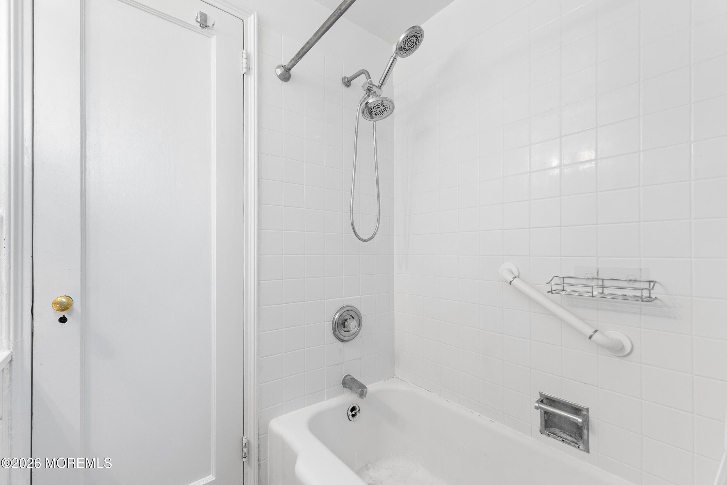 10 Crestmont Road, Unit 3L Montclair, NJ 07042 - Photo 27 of 42 image-32