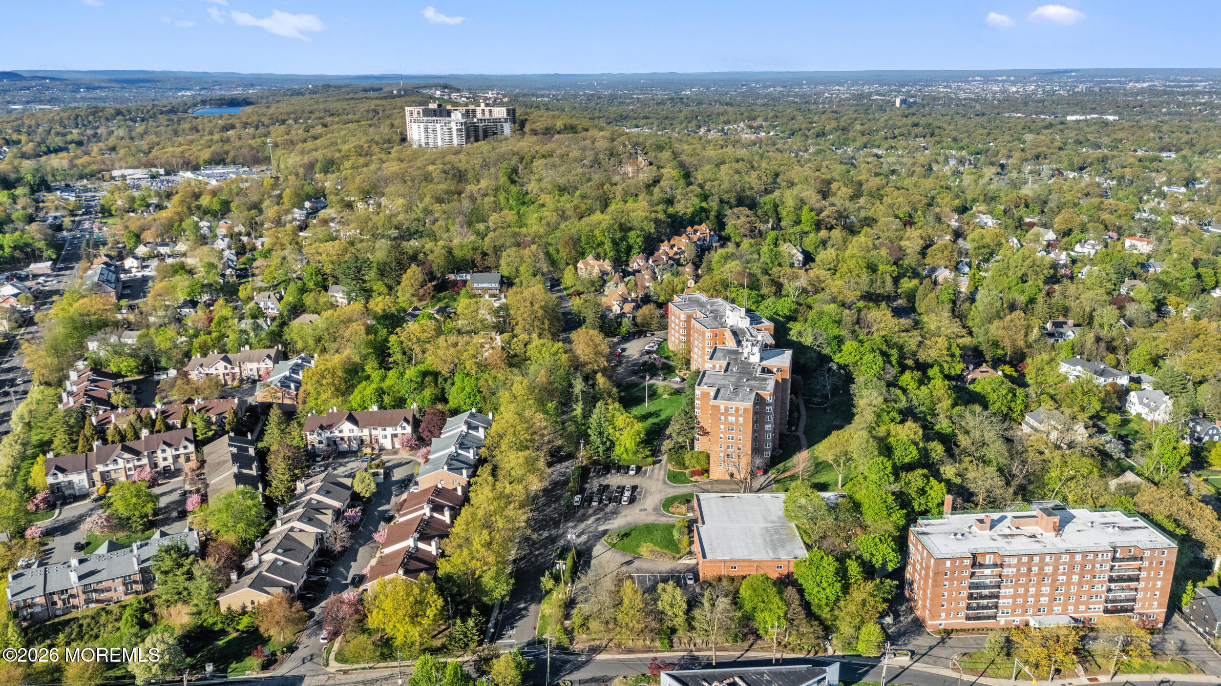 10 Crestmont Road, Unit 3L Montclair, NJ 07042 - Photo 37 of 42 image-07
