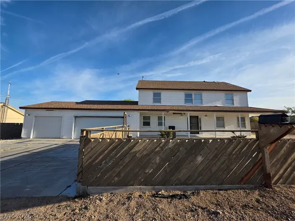 $2,900 | 1590 Mustang Drive, Henderson, NV 89002