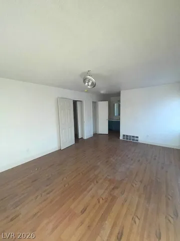 $3,100 | 1590 Mustang Drive, Henderson, NV 89002