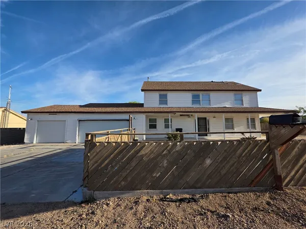 $2,900 | 1590 Mustang Drive, Henderson, NV 89002