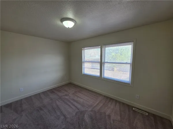 $2,900 | 1590 Mustang Drive, Henderson, NV 89002