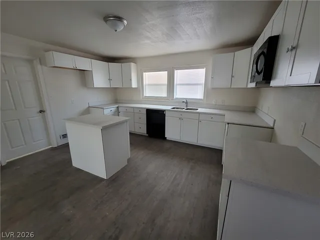 $3,100 | 1590 Mustang Drive, Henderson, NV 89002