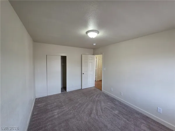 $2,900 | 1590 Mustang Drive, Henderson, NV 89002