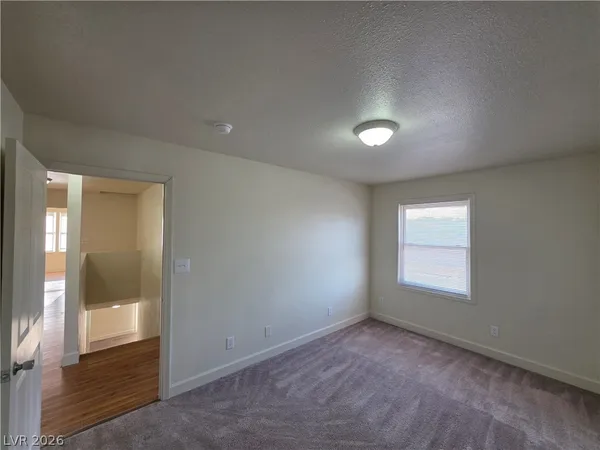 $2,900 | 1590 Mustang Drive, Henderson, NV 89002