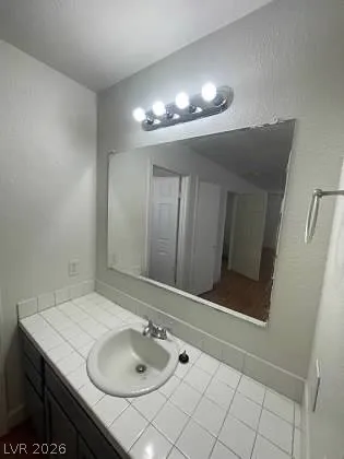 $3,100 | 1590 Mustang Drive, Henderson, NV 89002