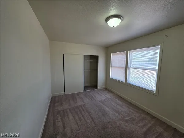 $2,900 | 1590 Mustang Drive, Henderson, NV 89002