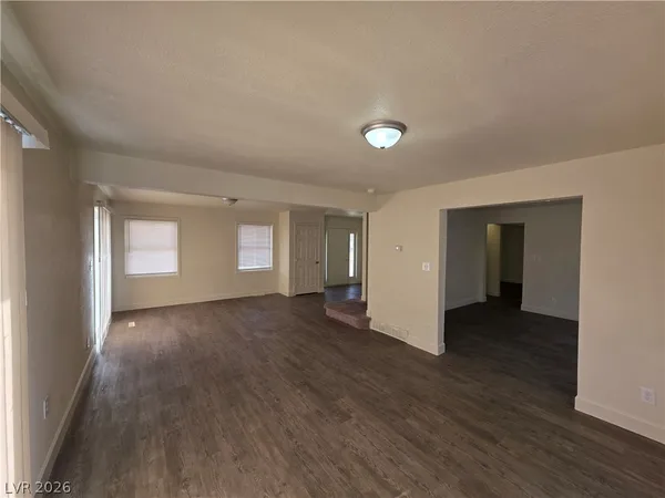 $2,900 | 1590 Mustang Drive, Henderson, NV 89002