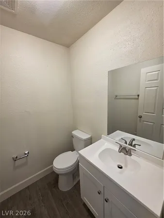 $2,900 | 1590 Mustang Drive, Henderson, NV 89002