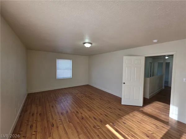 $2,900 | 1590 Mustang Drive, Henderson, NV 89002