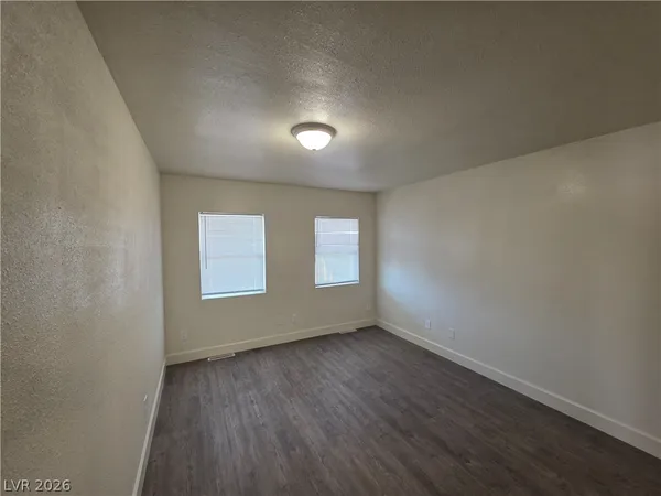 $2,900 | 1590 Mustang Drive, Henderson, NV 89002
