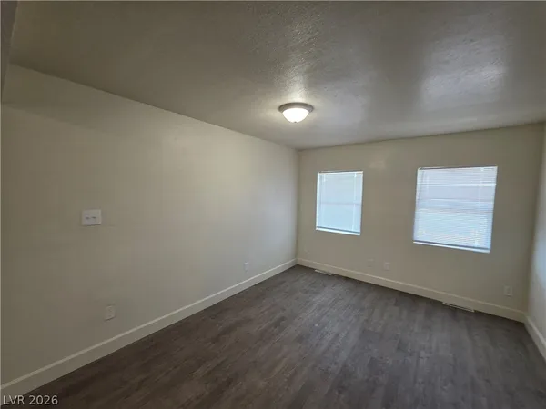 $2,900 | 1590 Mustang Drive, Henderson, NV 89002