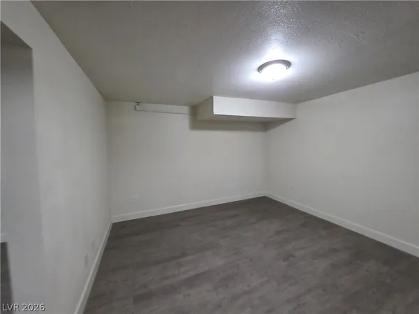 $2,900 | 1590 Mustang Drive, Henderson, NV 89002
