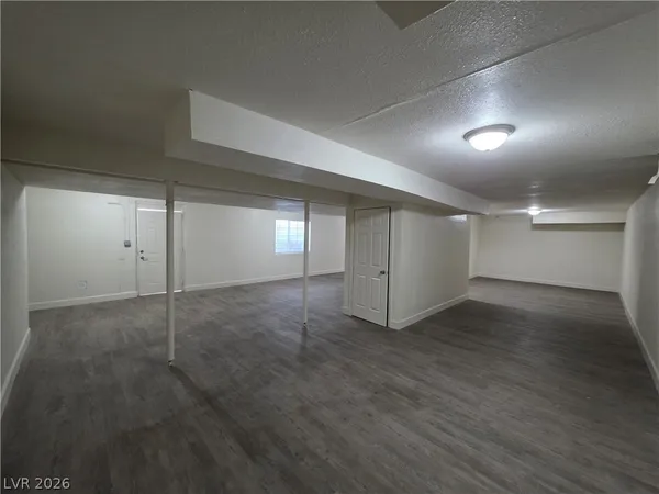 $2,900 | 1590 Mustang Drive, Henderson, NV 89002