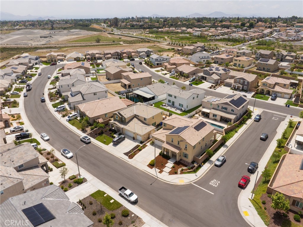 2414 Crater Avenue Rialto, CA 92377 - Photo 45 of 50