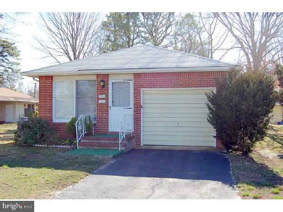 41 Magnolia Road Manahawkin, NJ 08050 - Photo 1 of 12