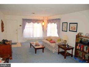 41 Magnolia Road Manahawkin, NJ 08050 - Photo 2 of 12