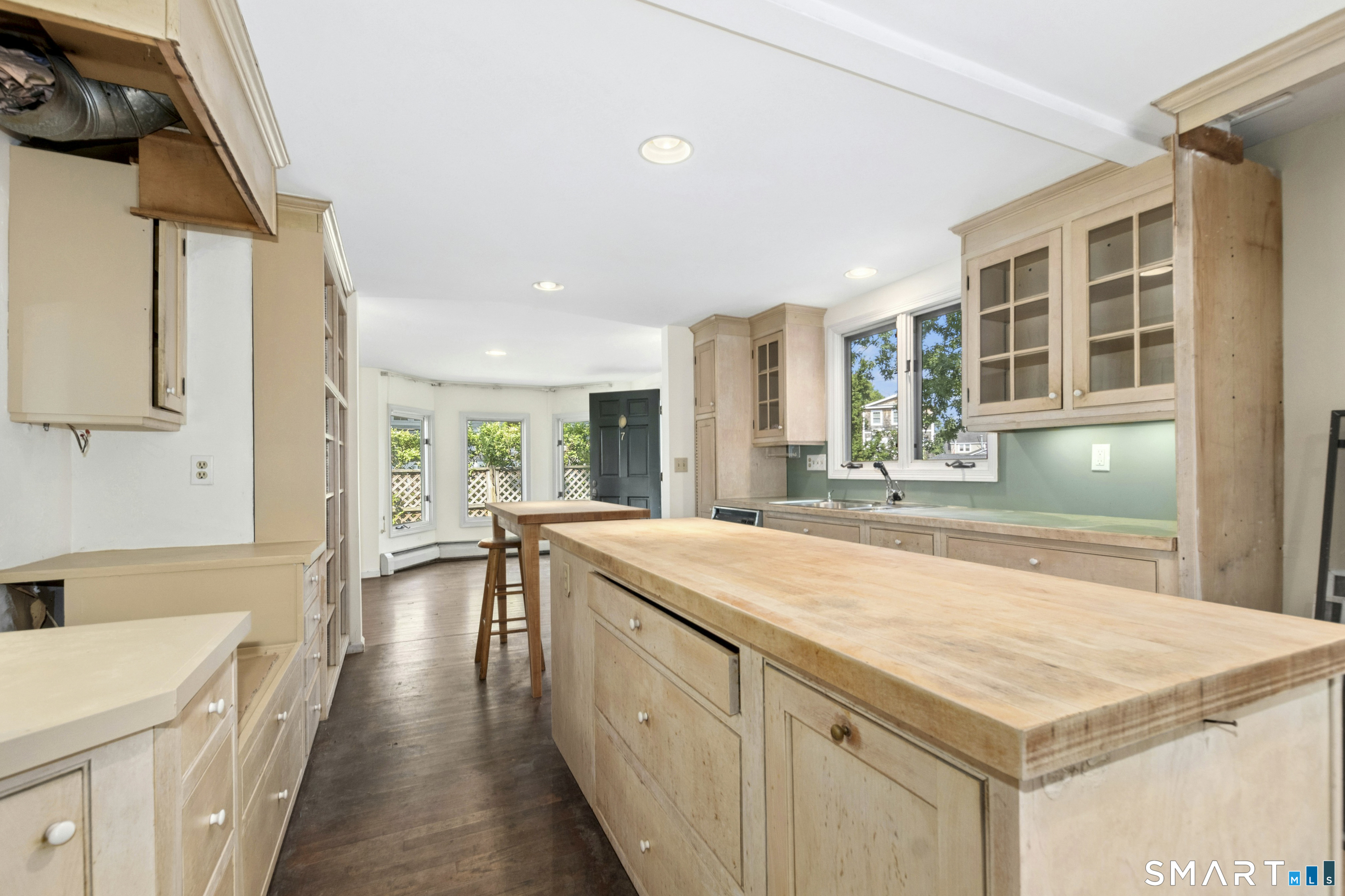 7 Channel Avenue Norwalk, CT 06854 - Photo 6 of 23 Gallery Image 6