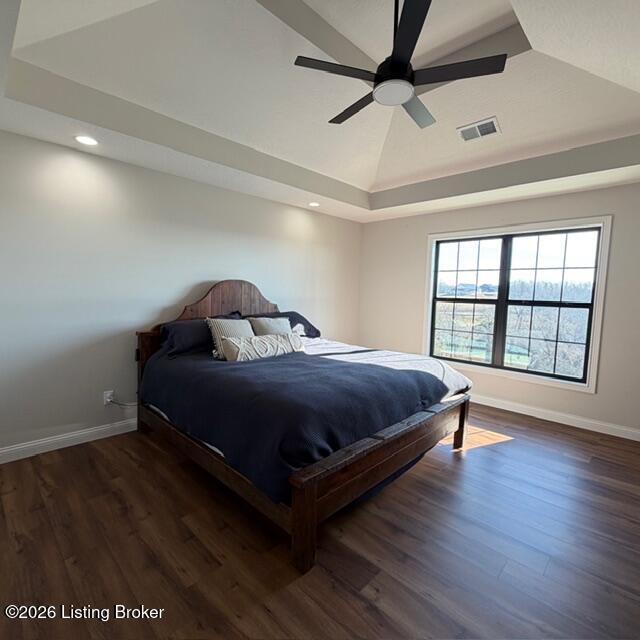 256 Eagle Rdg Way Springfield, KY 40069 - Photo 16 of 42 Decorative deep trey ceiling in the Primary Bedroom with