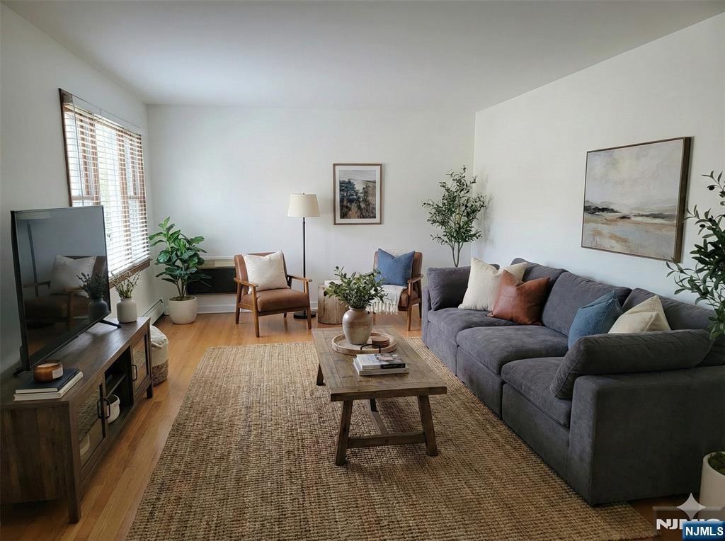 156 Chestnut Street, Unit B 2 Rutherford, NJ 07070 - Photo 8 of 33