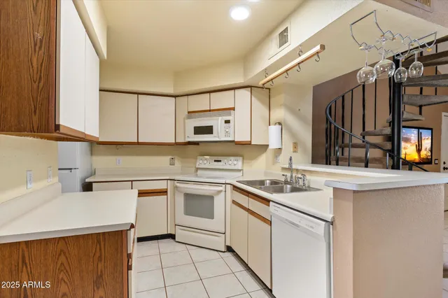 $249,000 | 2333 East Southern Avenue, Unit 2080, Tempe, AZ 85282