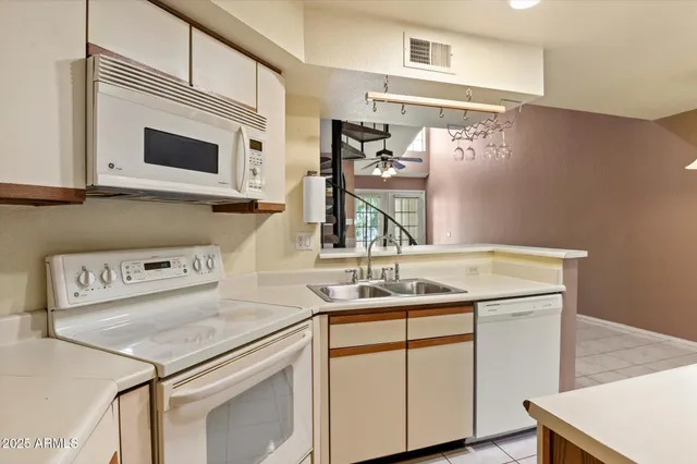 $249,000 | 2333 East Southern Avenue, Unit 2080, Tempe, AZ 85282