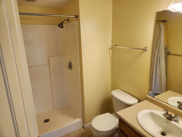 $2,500 | 511 Main Street, Unit D, Groton, MA 01450