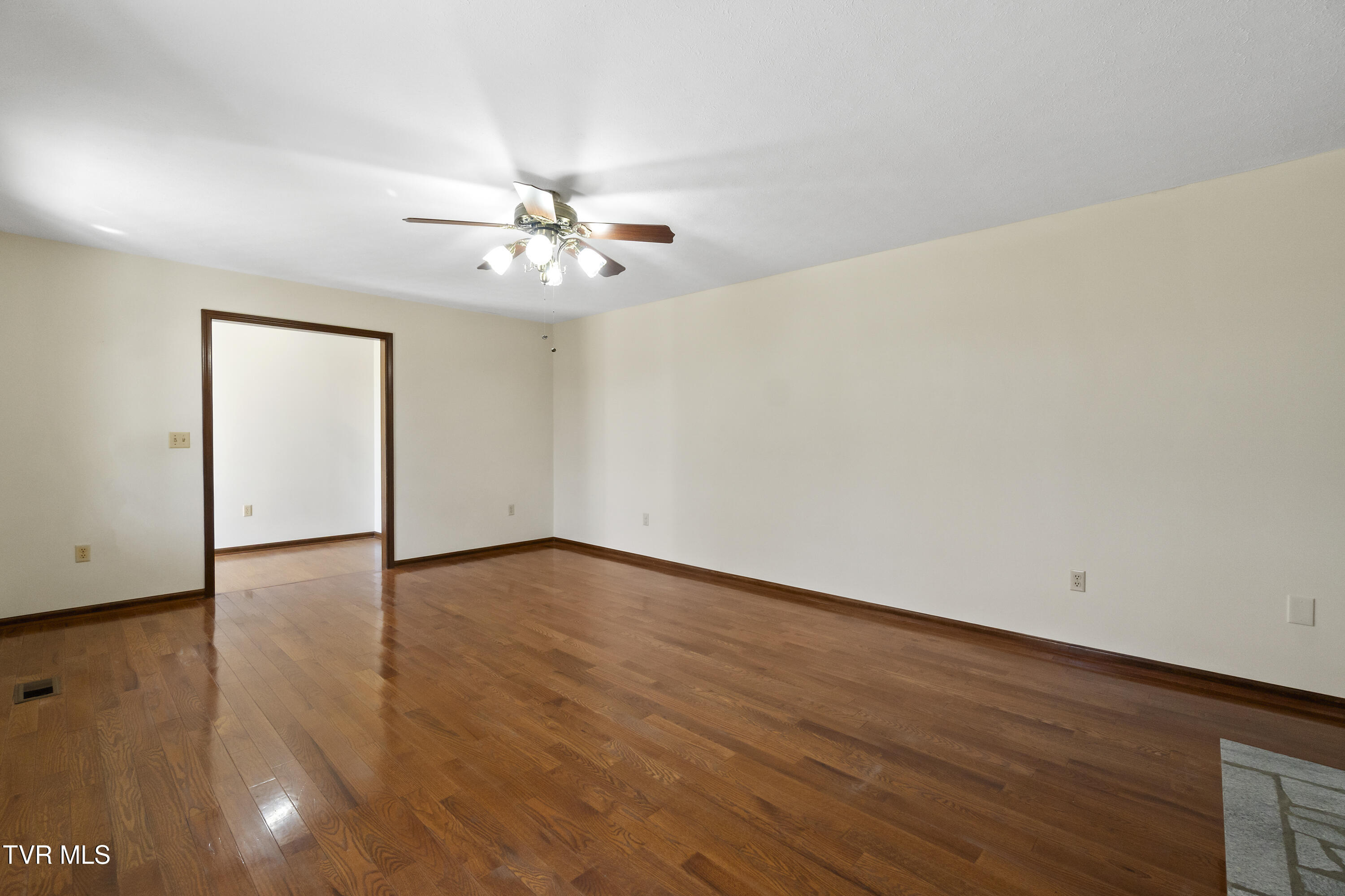 308 Norton Road Greeneville, TN 37745 - Photo 14 of 47 DSC08354