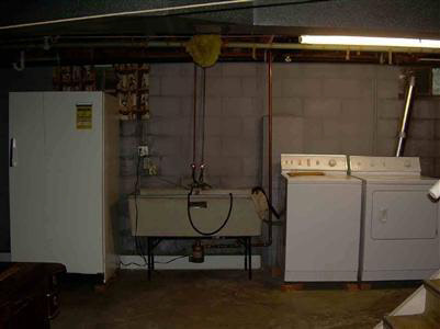 6040 North Vassar Road Flint, MI 48506 - Photo 3 of 11 20177837-2.JPG