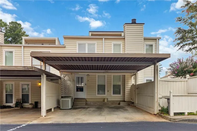 a view of a house with outdoor space