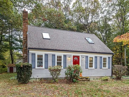 $625,000 | 20 Orchard Avenue, Kingston, MA 02364