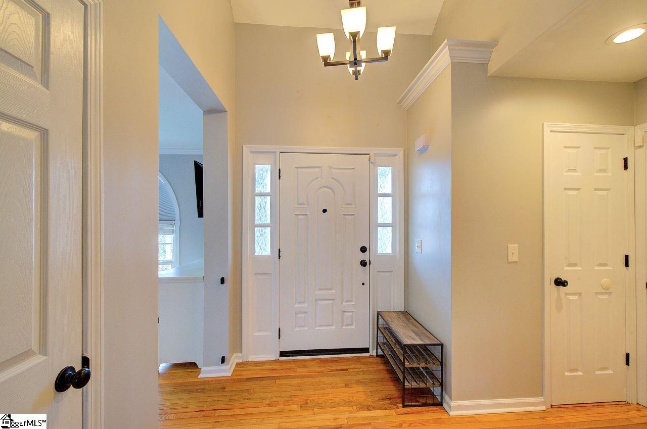 14 Croftstone Court Mauldin, SC 29662 - Photo 3 of 47