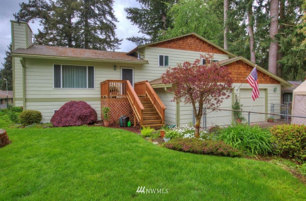 13830 147th Place Southeast Renton, WA 98059 - Photo 1 of 24 Gallery Image 1