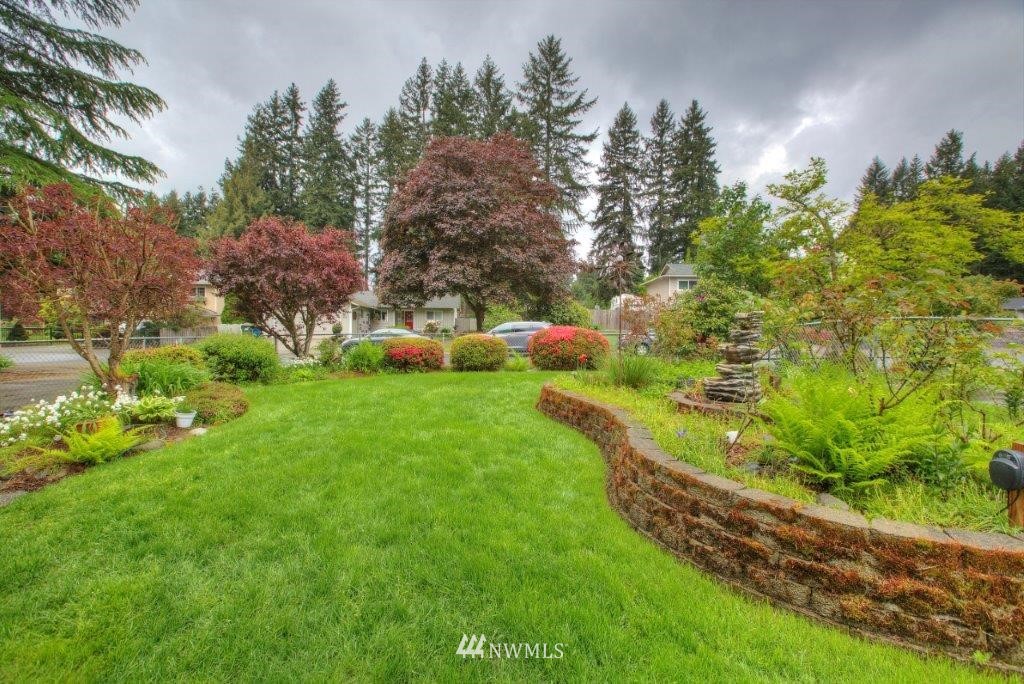 13830 147th Place Southeast Renton, WA 98059 - Photo 3 of 24 Gallery Image 3