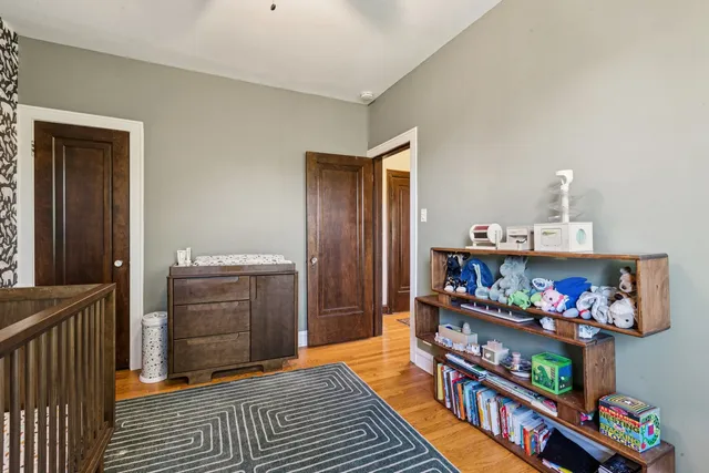 $260,000 | 822 Washington Boulevard, Unit 3, Oak Park, IL 60302