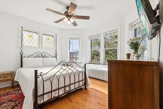 $260,000 | 822 Washington Boulevard, Unit 3, Oak Park, IL 60302