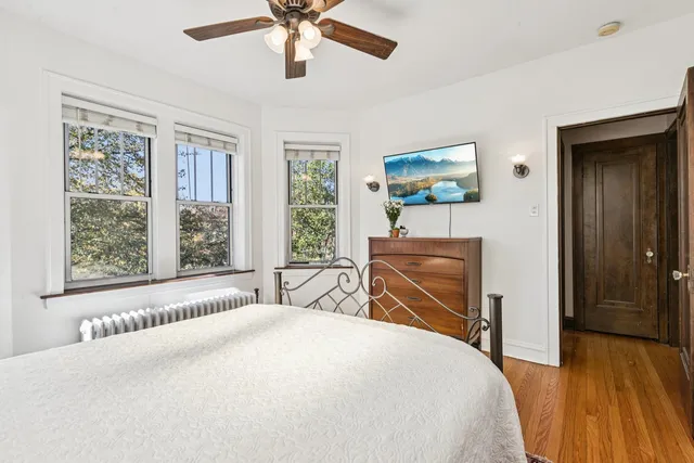 $260,000 | 822 Washington Boulevard, Unit 3, Oak Park, IL 60302