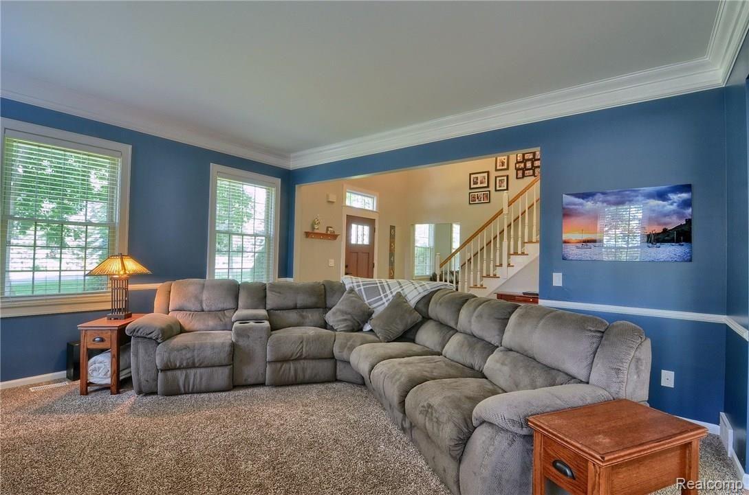11248 Ridge View Trail Fenton, MI 48430 - Photo 5 of 32 Great_Room_2nd_View.jpg