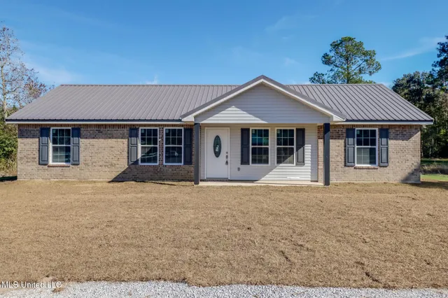 $298,000 | 17202 Gardenia Street, Kiln, MS 39556