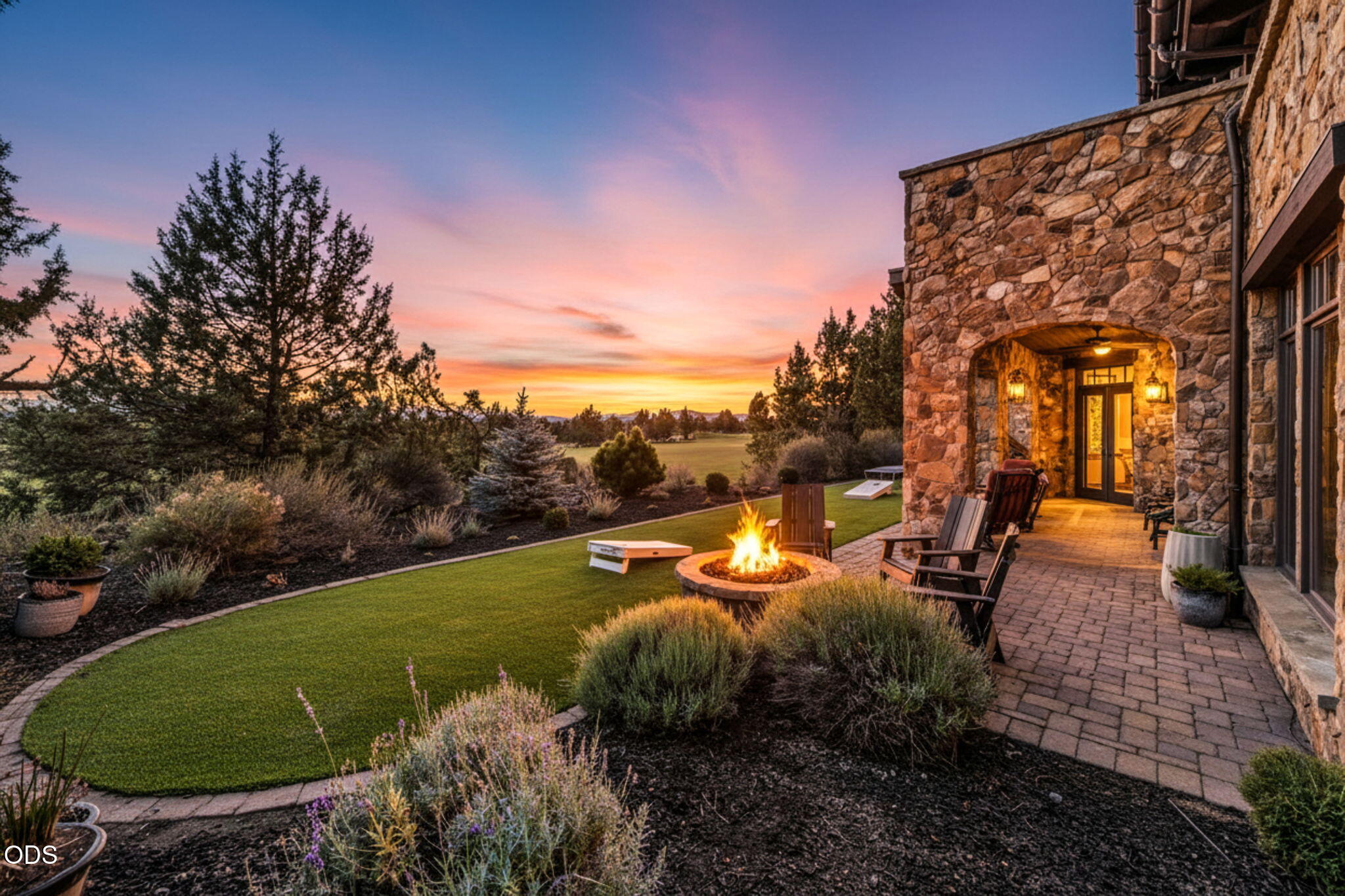 22887 Ghost Tree Lane Bend, OR 97701 - Photo 2 of 62