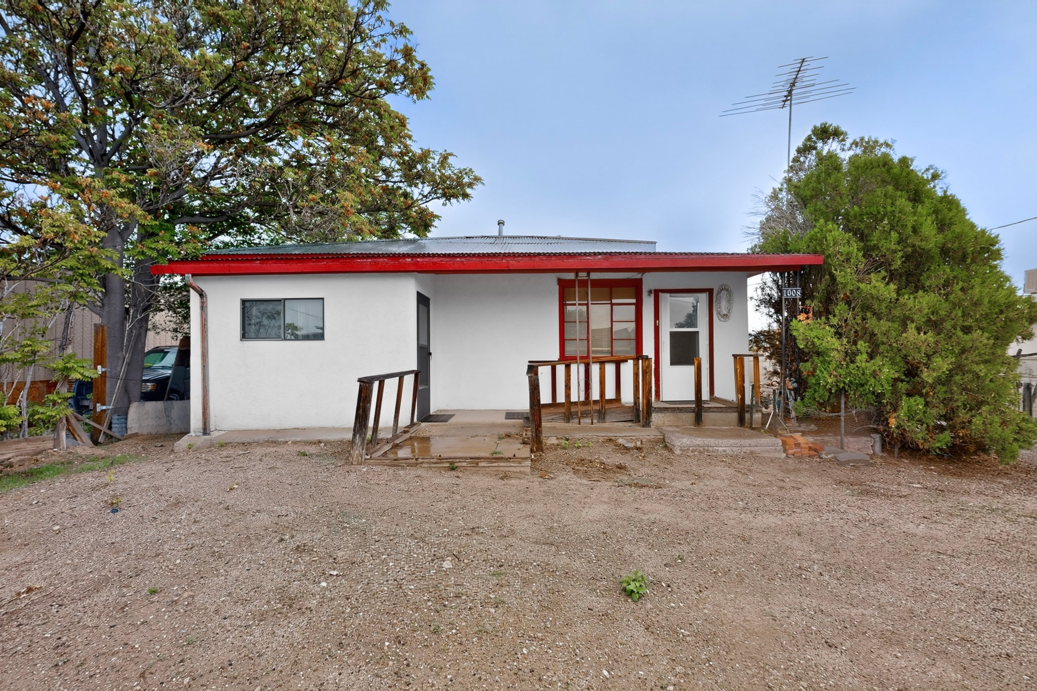 1009 Cook Street Espanola, NM 87532 - Photo 21 of 42 Casita