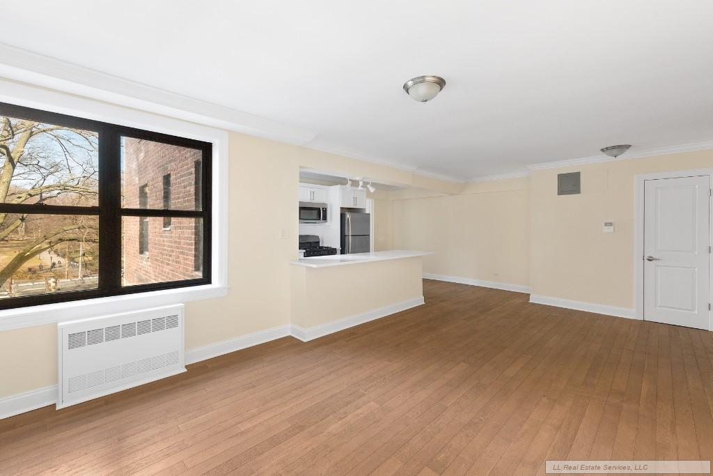 4523 Broadway, Unit 3B Manhattan, NY 10040 - Photo 5 of 9 Photo 5